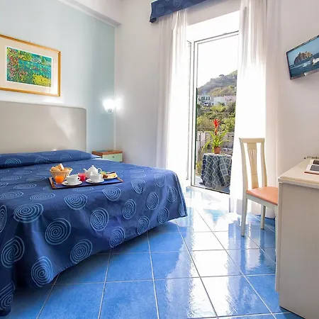 Terme Miramonte E Mare 4* كازاميتْشيولا تيرمي